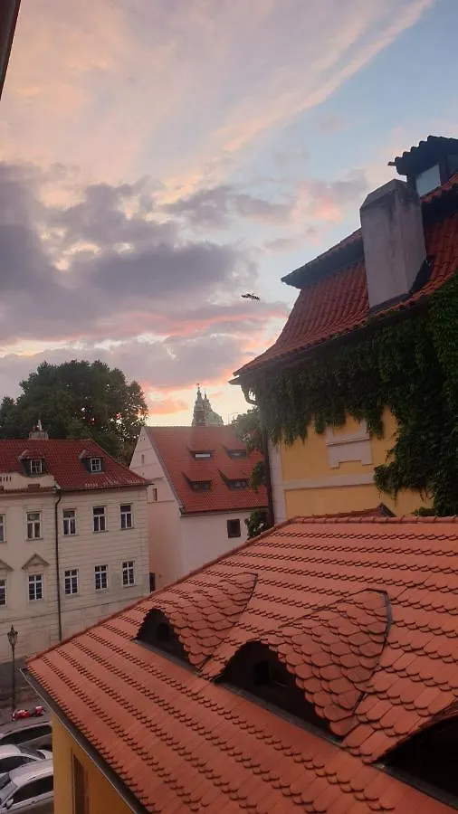 Laxmi Happy Home In Prague